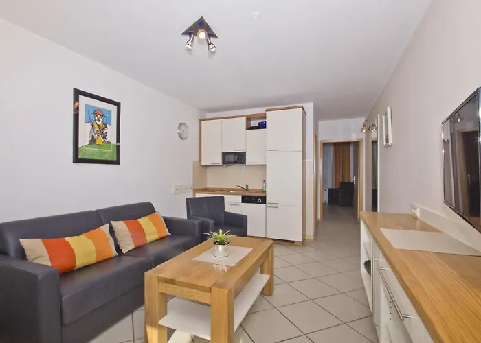 Mit Meerblick, Gratis Nutzung Vom Ahoi Erlebnisbad Und Sauna In Sellin - Haus Blick Zur 06 Goehren (Ruegen)